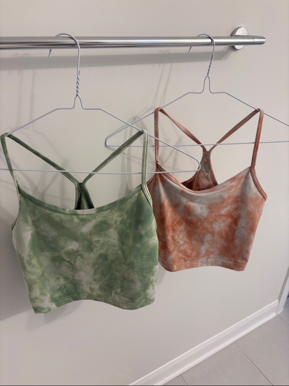 Offline Tie-Dye Cropped Cami Tank Tops - Green and Rust